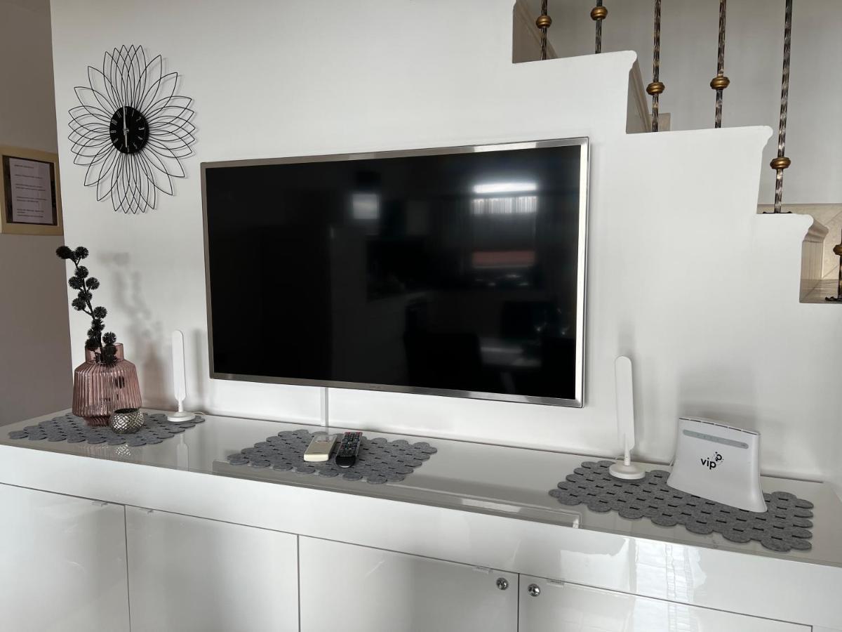 Maj Premium Apartment 4 Sterne - Neu Renoviert โปเรช ภายนอก รูปภาพ