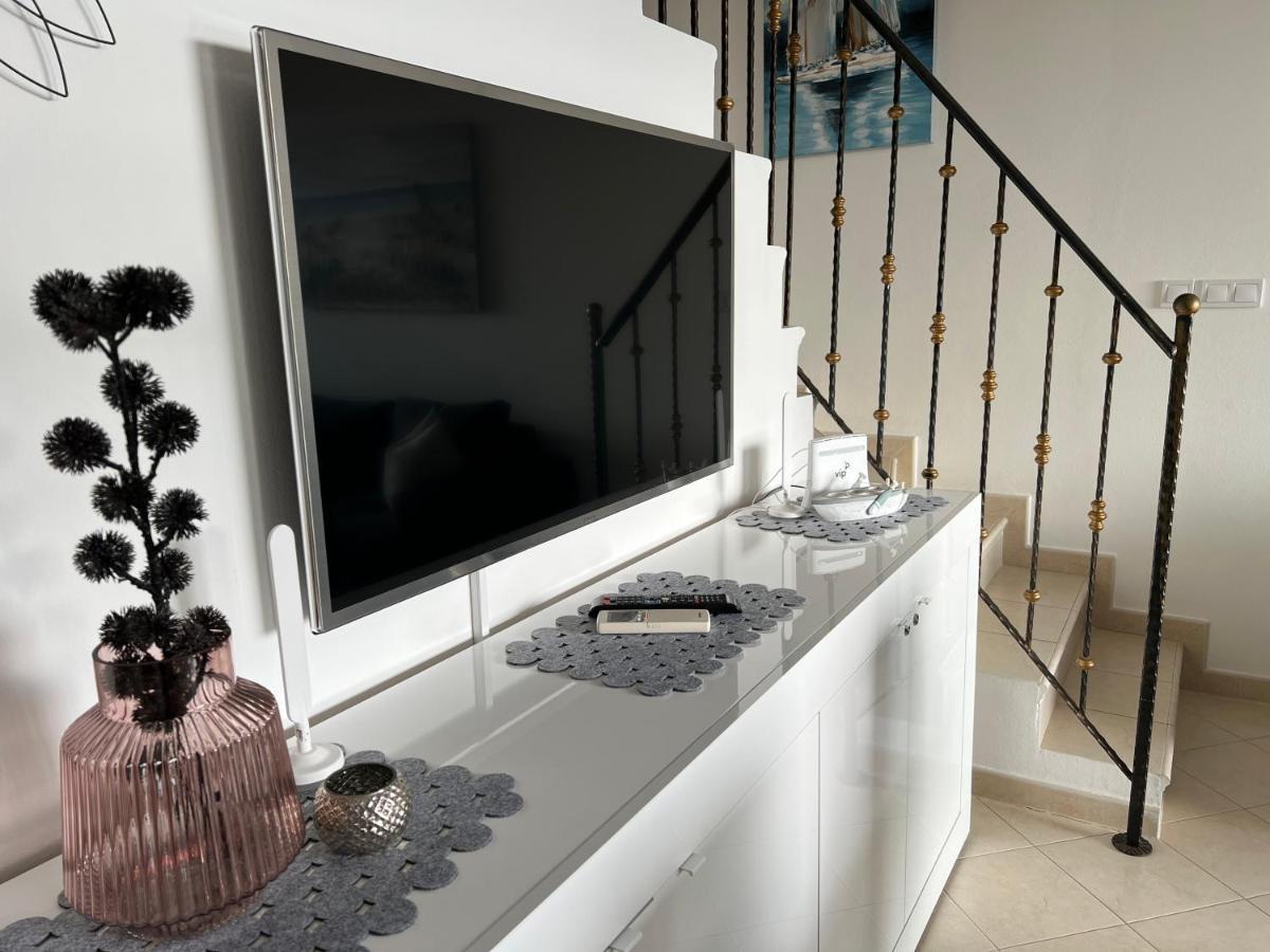 Maj Premium Apartment 4 Sterne - Neu Renoviert โปเรช ภายนอก รูปภาพ