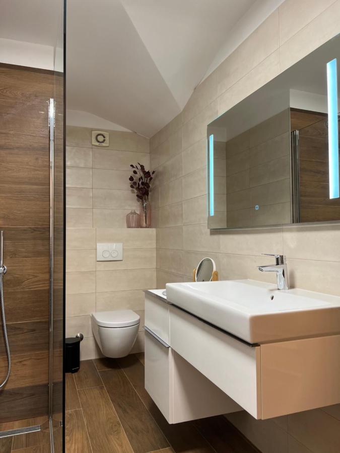 Maj Premium Apartment 4 Sterne - Neu Renoviert โปเรช ภายนอก รูปภาพ