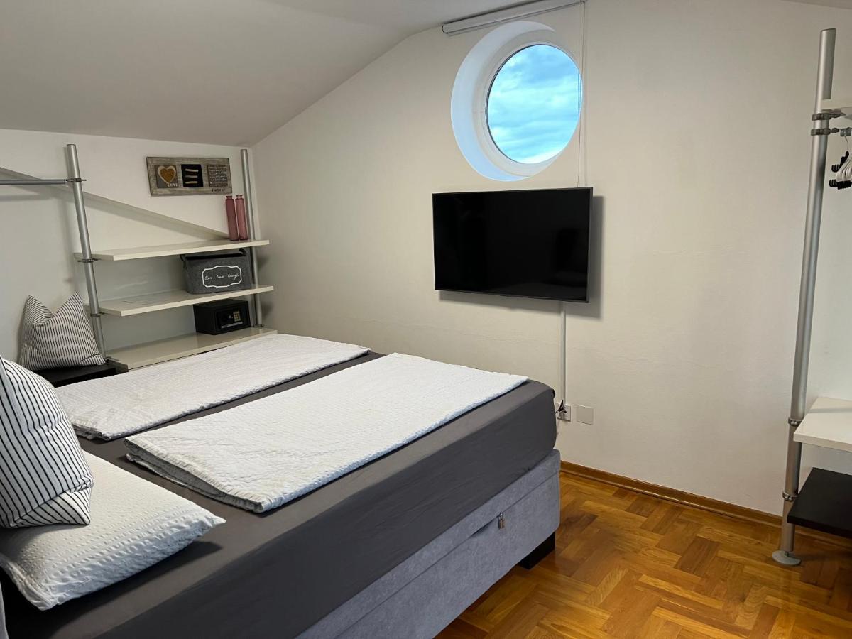 Maj Premium Apartment 4 Sterne - Neu Renoviert โปเรช ภายนอก รูปภาพ